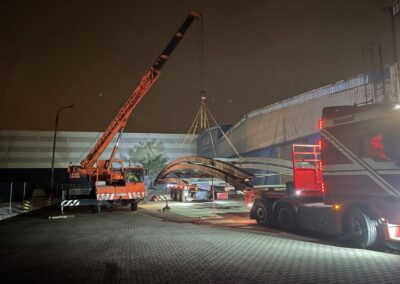 Załadunek konstrukcji stalowej